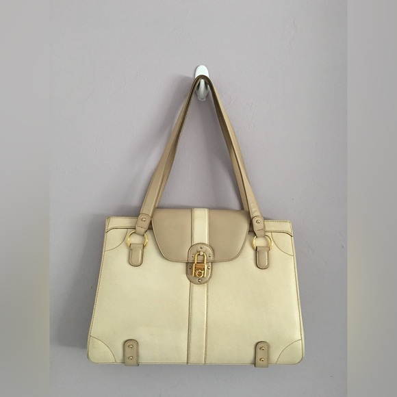 Salvatore Ferragamo Handbags - Cream Ferragamo Leather Shoulder Bag